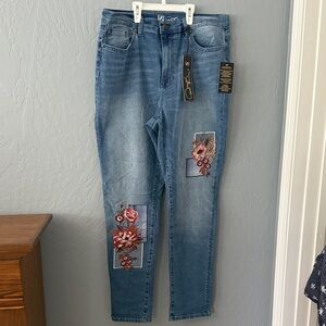 DG2 by Diane Gilman Floral Embroidered Blue Jeans